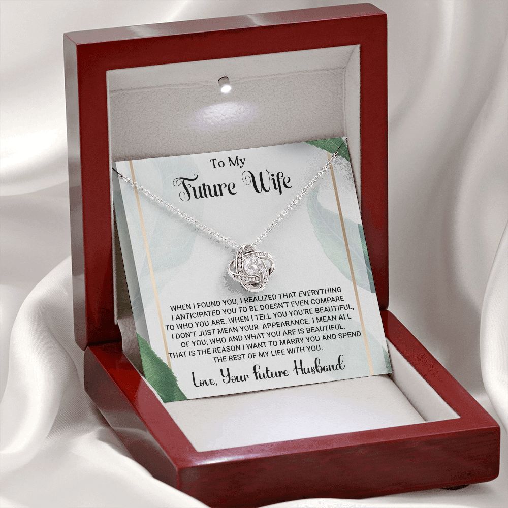 futurewife Love Knot/Etsy