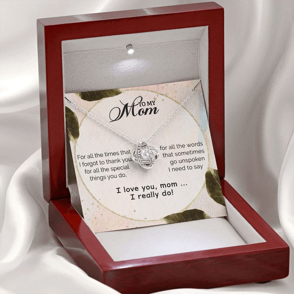 mom1 Love Knot/Etsy